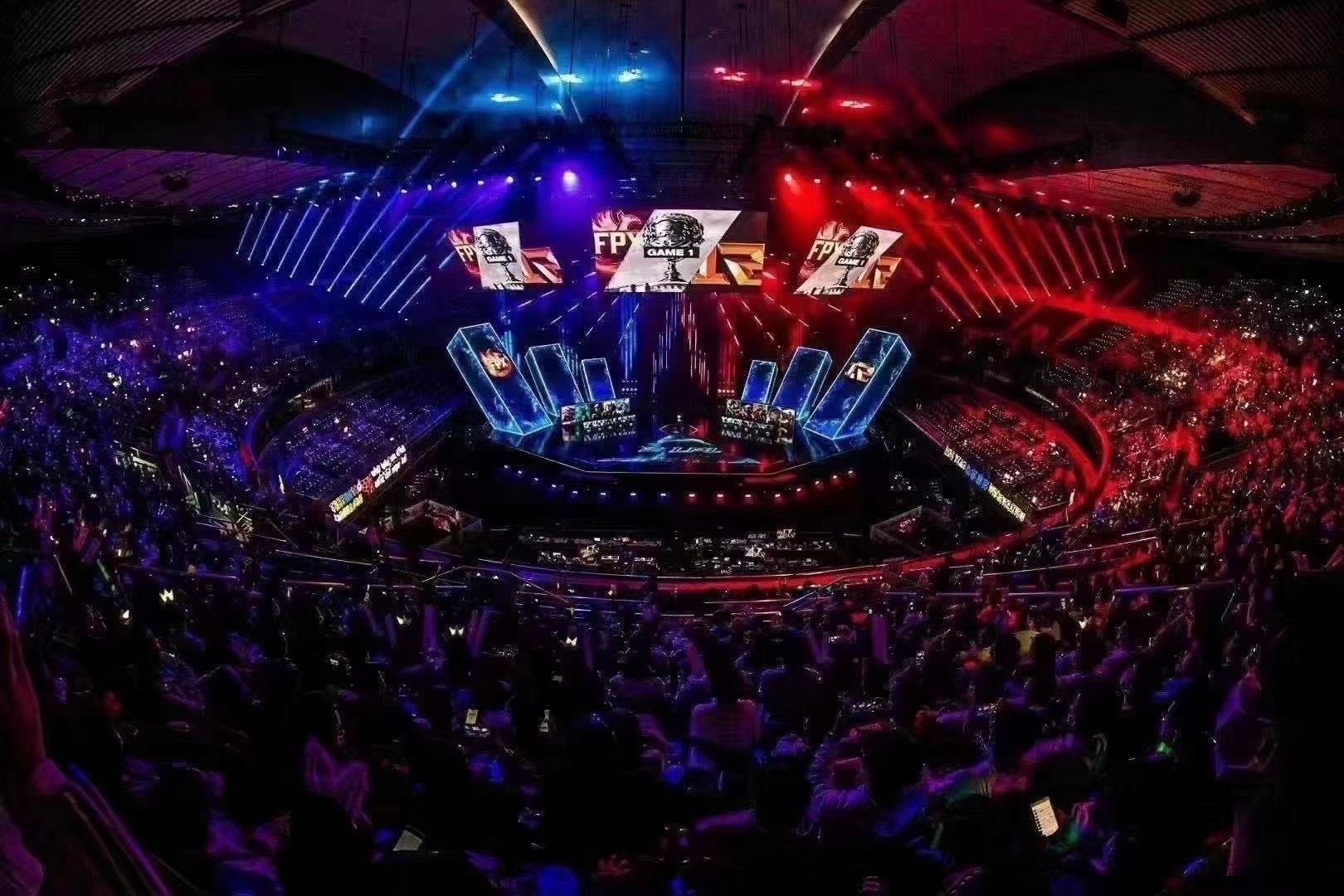 幕后功臣：盘点S15那些可能决定比赛走向的教练组